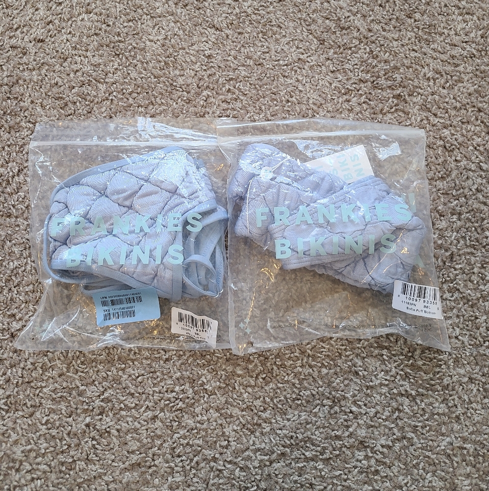 Frankies Bikinis Quilted Pufffer Bikini Set Size XS - Picture 4 of 6